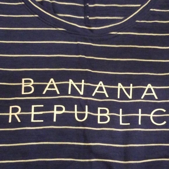 BR Logo Tee - Picture 3 of 4